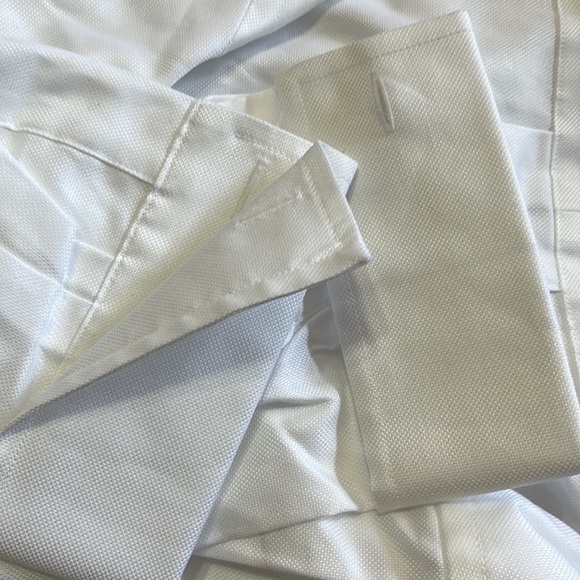 (387)NWOT Mens long sleeve dress shirt by Jos A Bank. Size 16 1/2-34. White - Picture 9 of 10